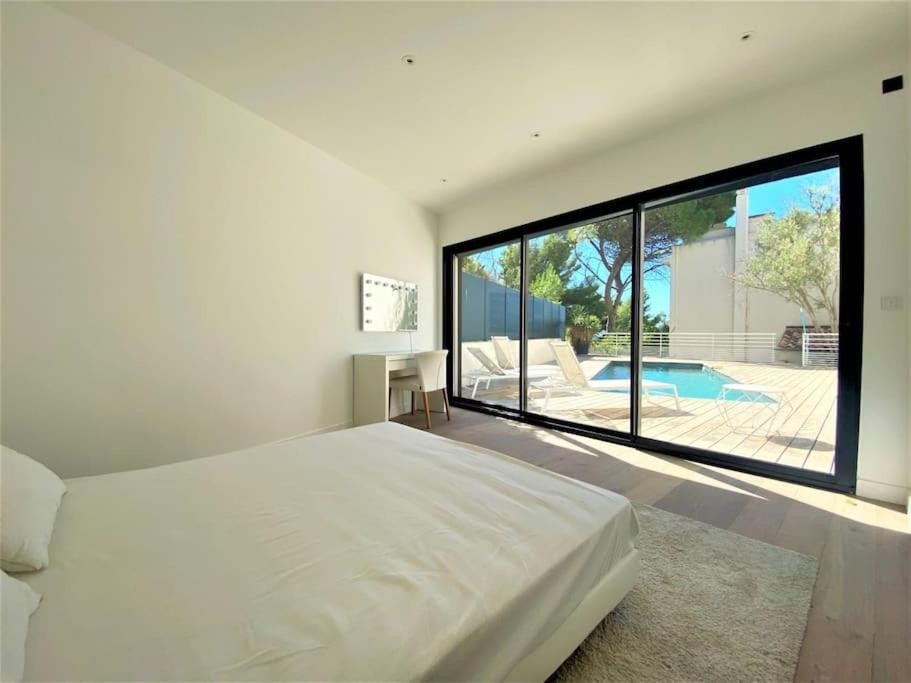 Villa Marine - 10 Pers - Centre Cassis - Piscine ภายนอก รูปภาพ